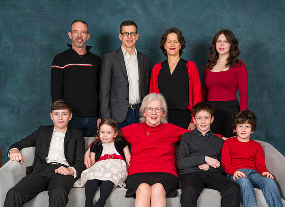 Cowan Family Christmas Portraits 2023-0192GP