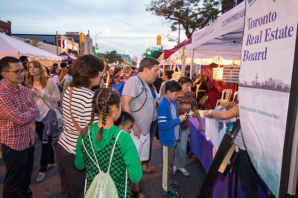 bloor-west-village-toronto-ukrainian-festival-2016_8812_high