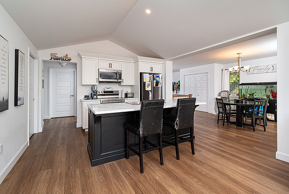812080 Baseline Rd_10